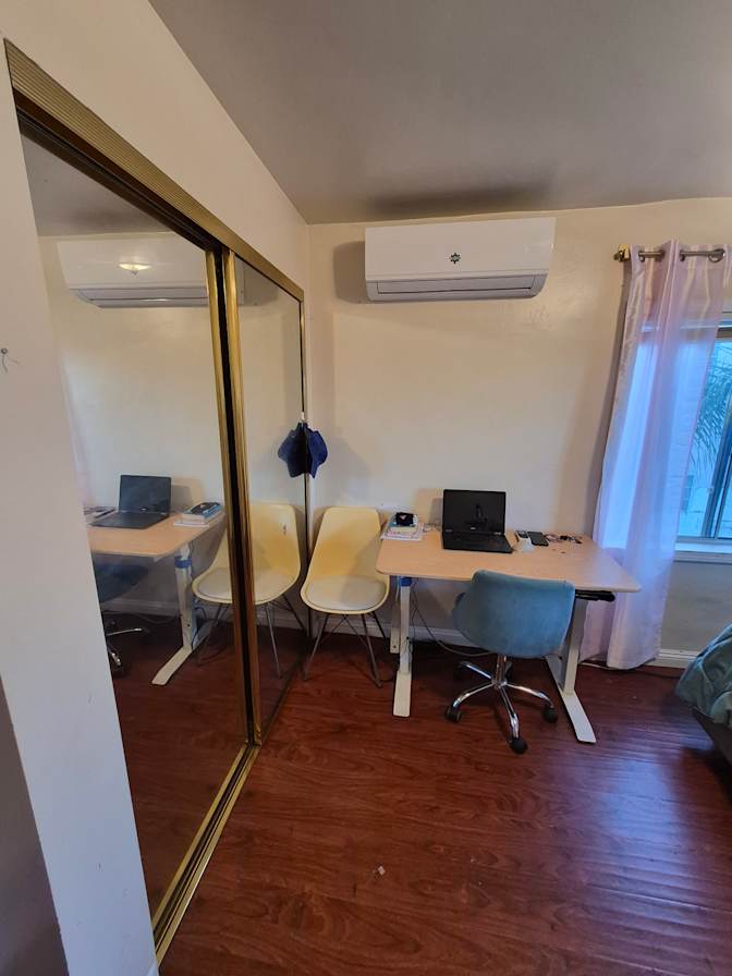 Tien's room