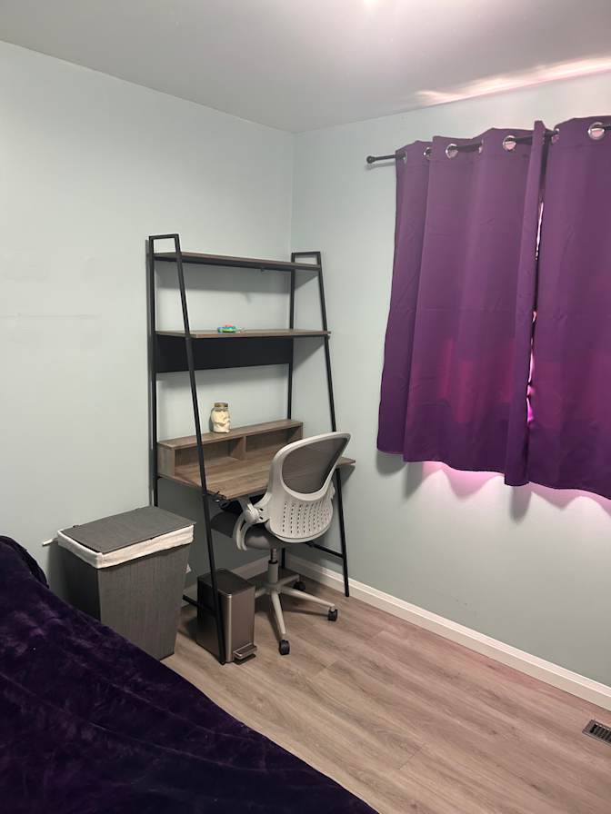 Jazlyn's room