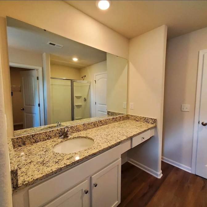 Alcove Rooms's room