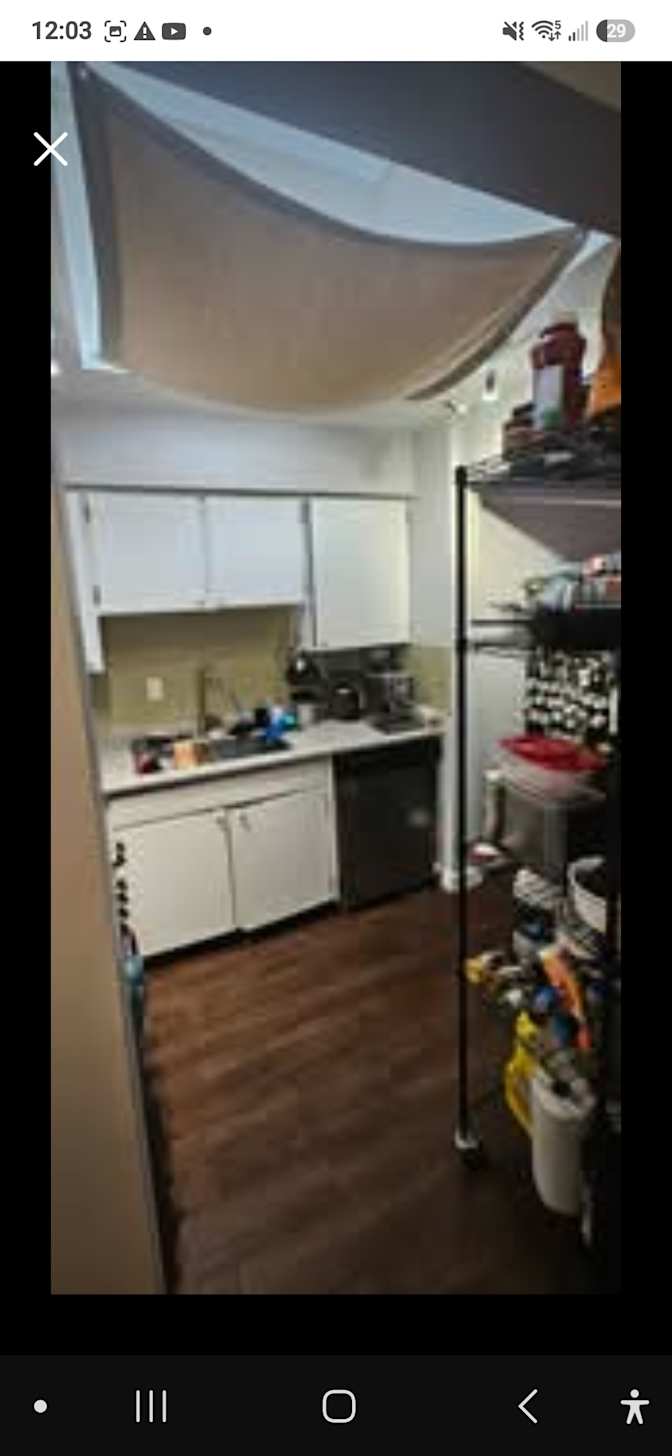 Marc Sauvageau's room