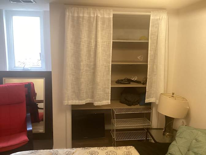 Ken's room