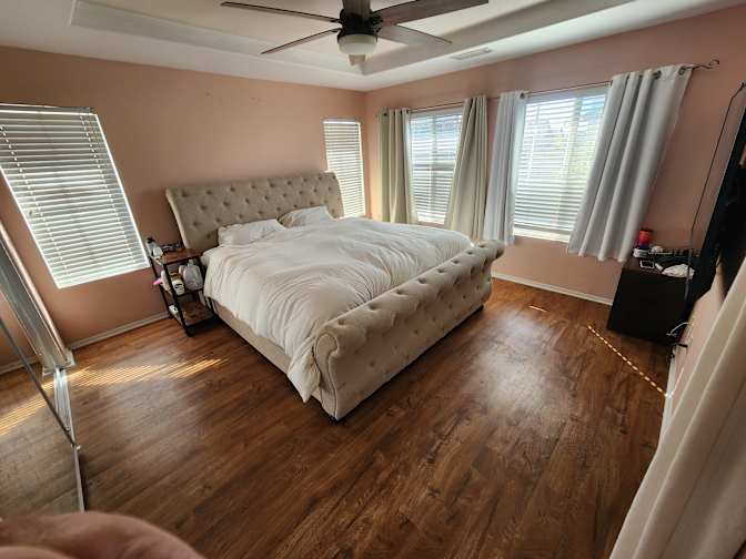 HOWARD's room