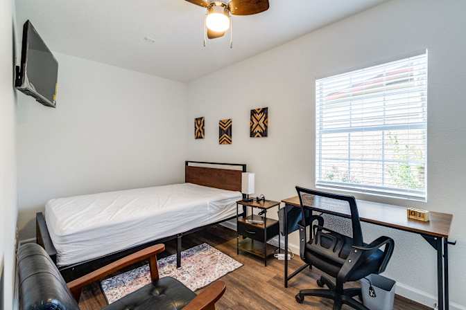 PadSplit's room