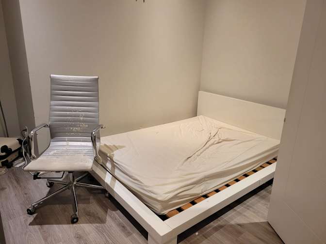 Sanzhar Sadvakas's room