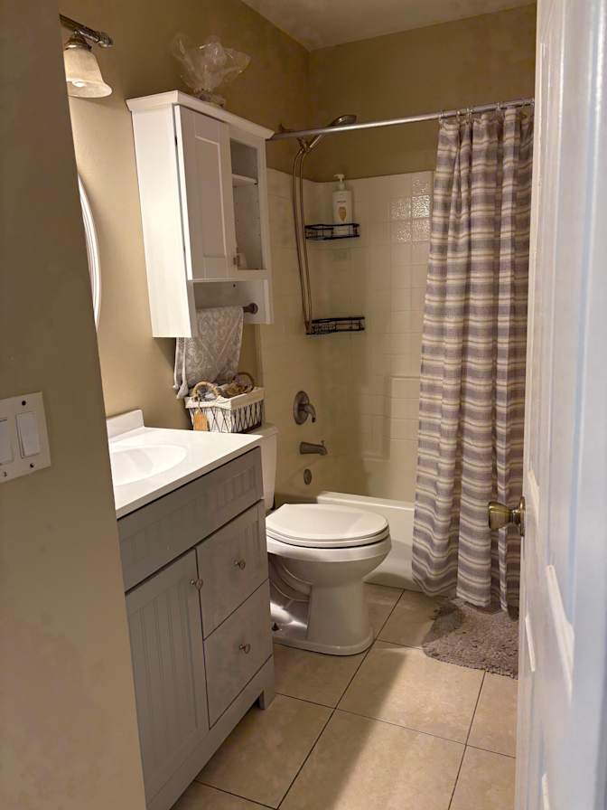 PRIVATE ENTRANCE's room