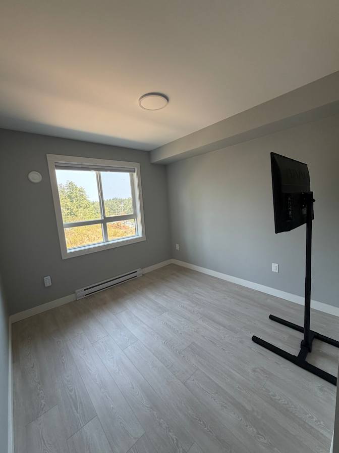 Carlo's room