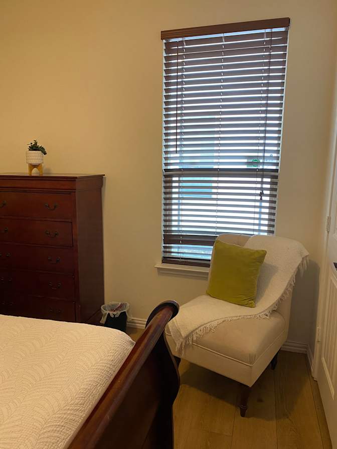 Lorena's room