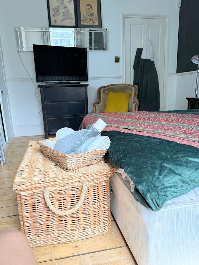 Ali James Taylor's room