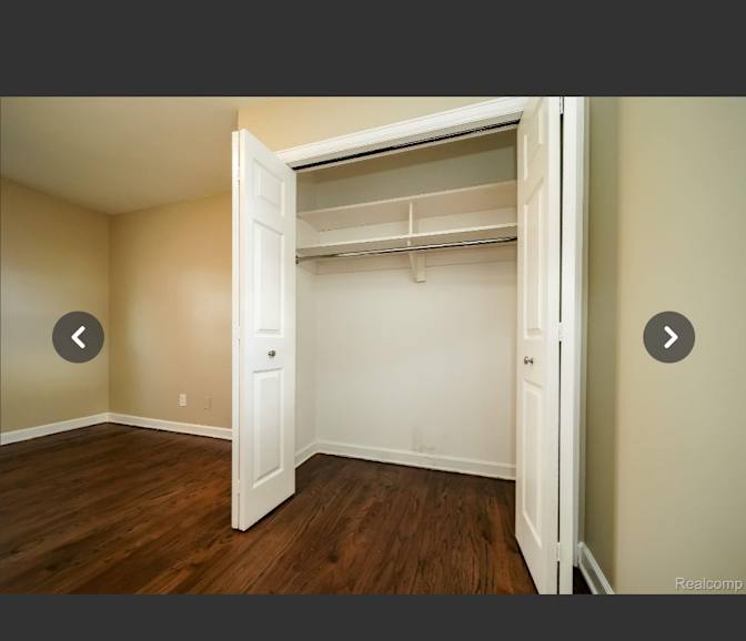 Karthick Chandramohan's room