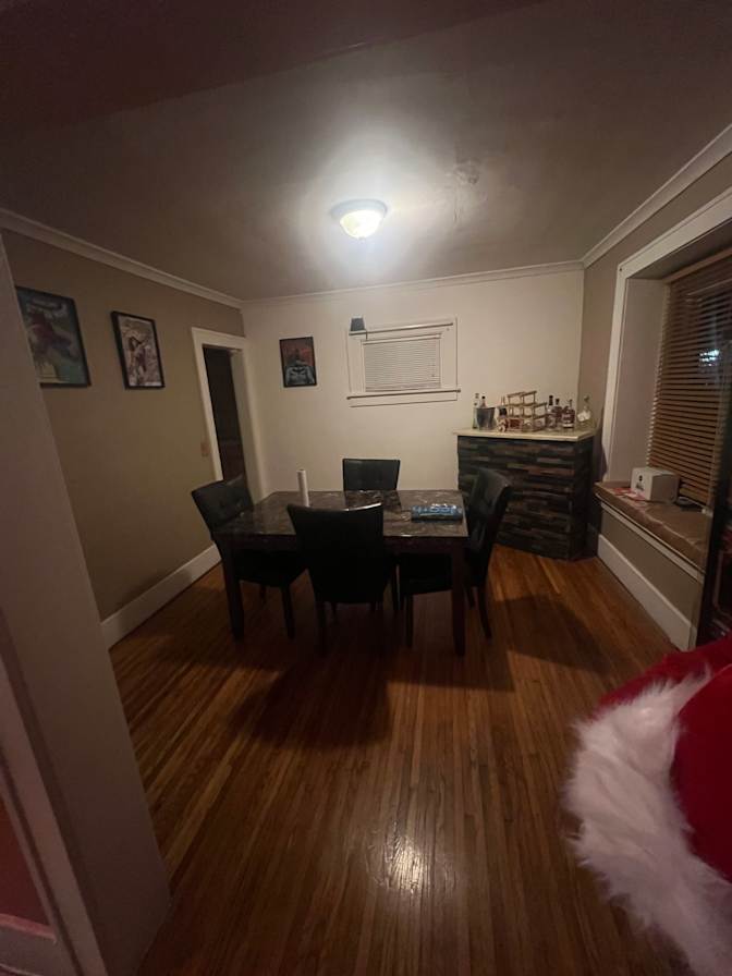 Ricardo's room