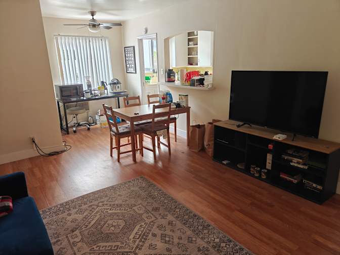 Suhash Aravindan's room