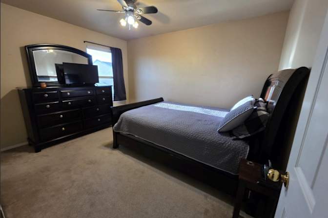 Mariah Velasquez's room