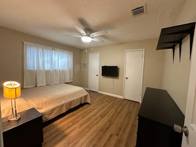 Carolina's room