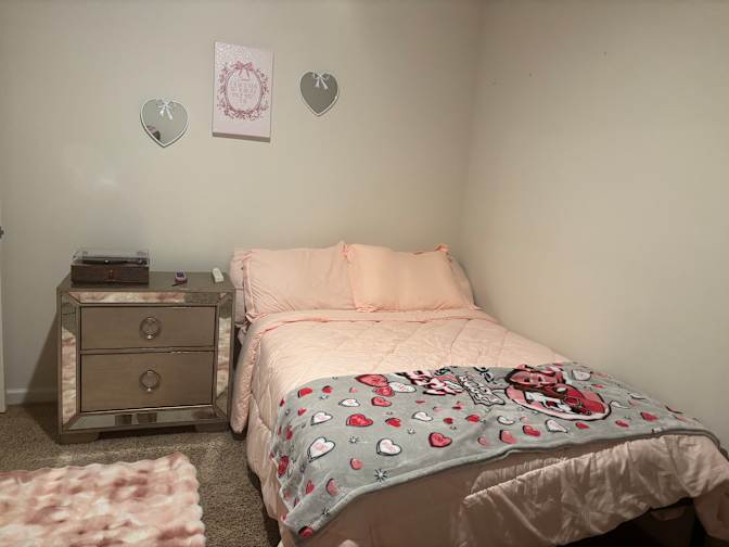 Shrell's room