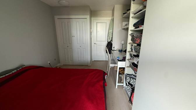 Reza's room