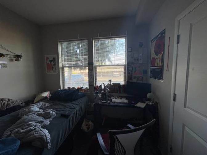Rei's room