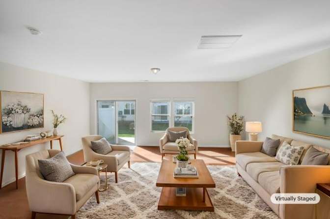 Alcove Rooms's room