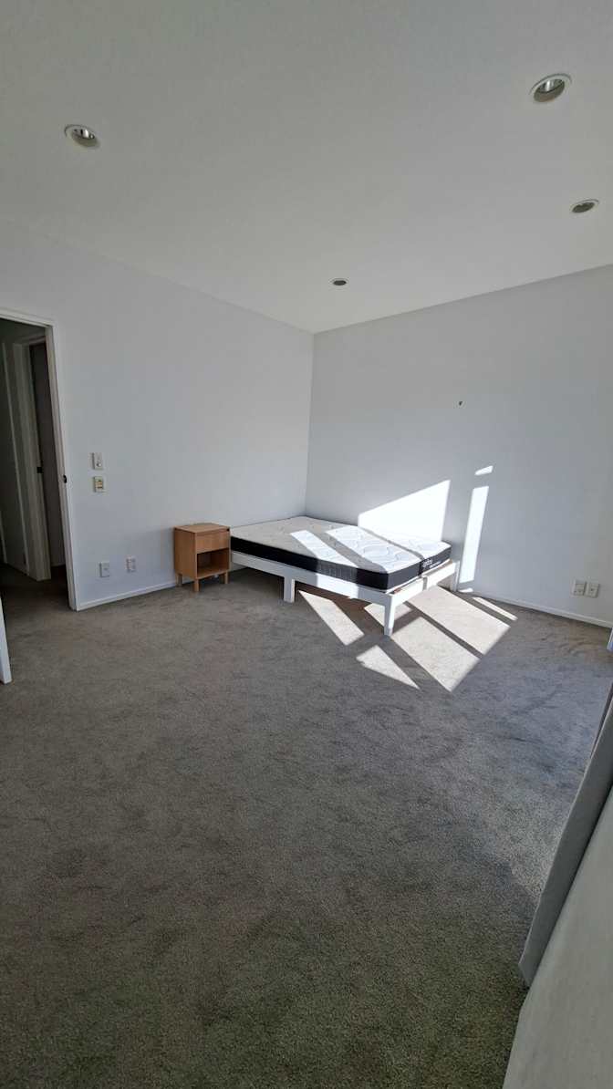 Jo's room