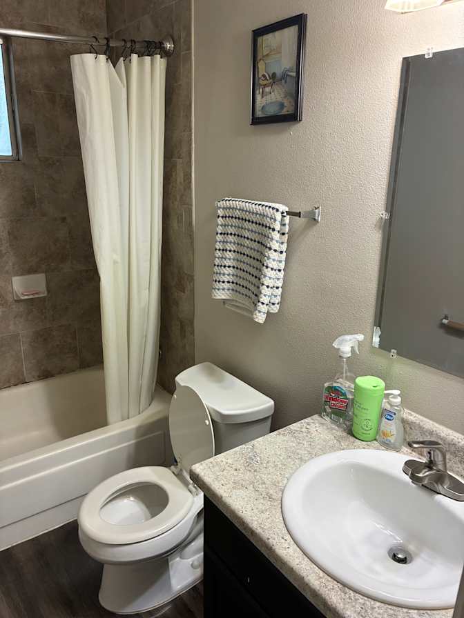 Dametre Beecham's room