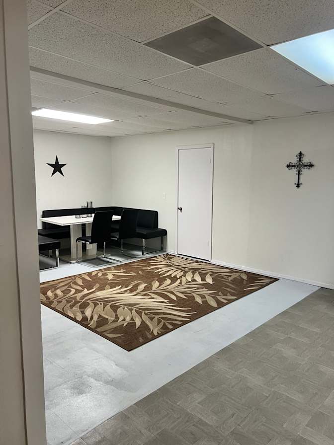 Jonnie's room