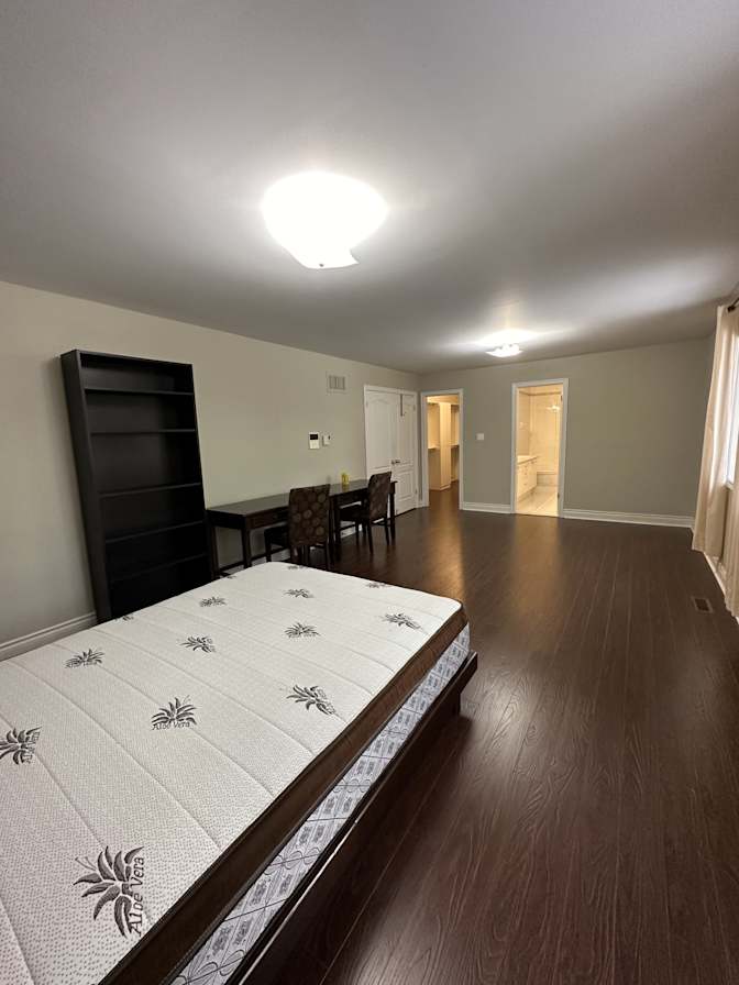 Gloria's room