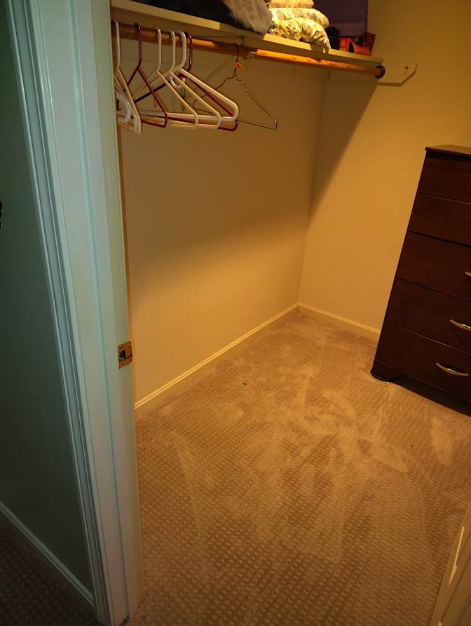 NICKIE G LAMERE's room