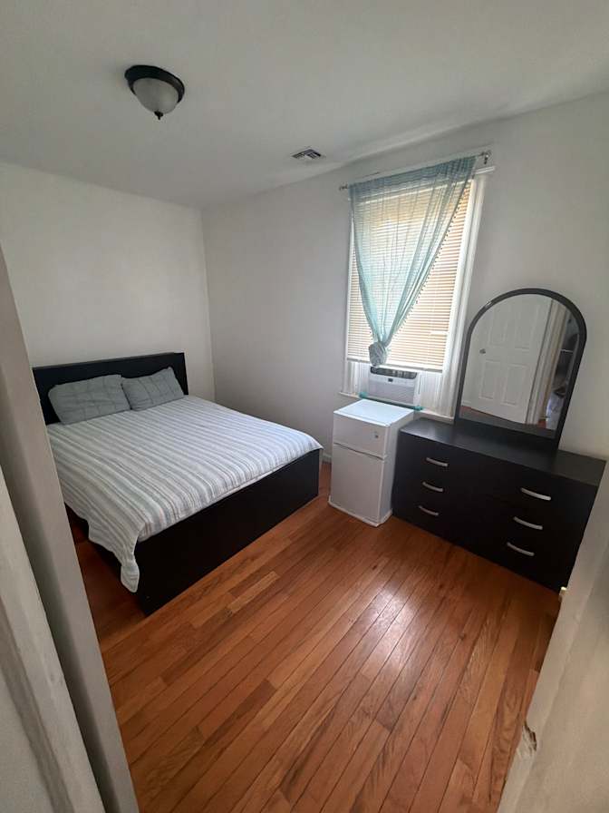 Armando's room