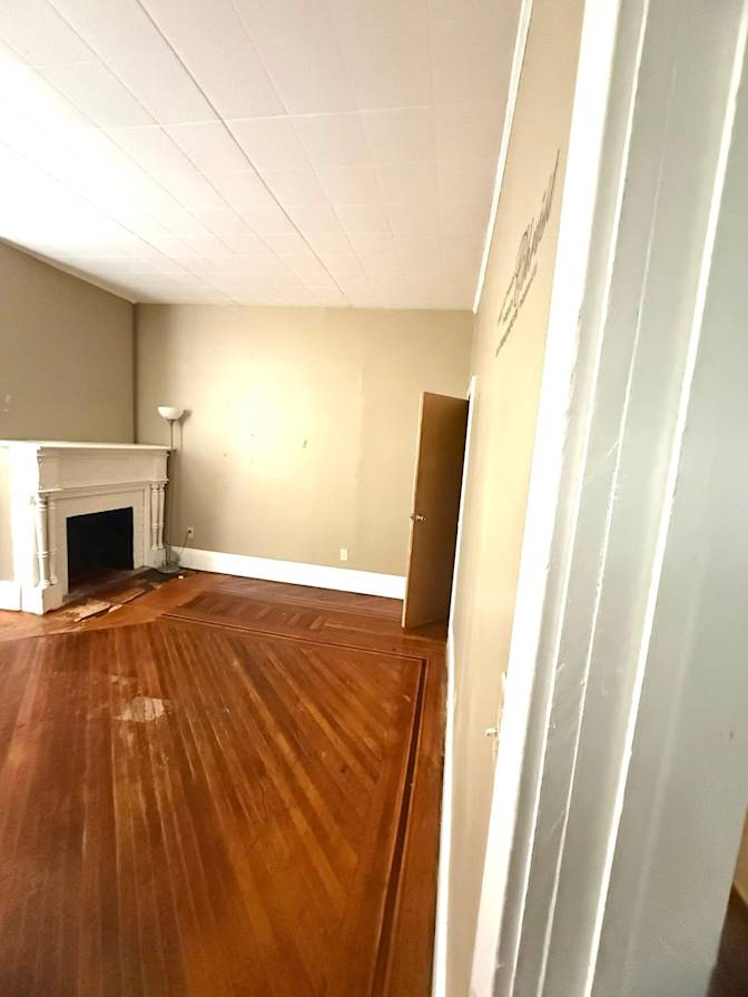 Mary's room