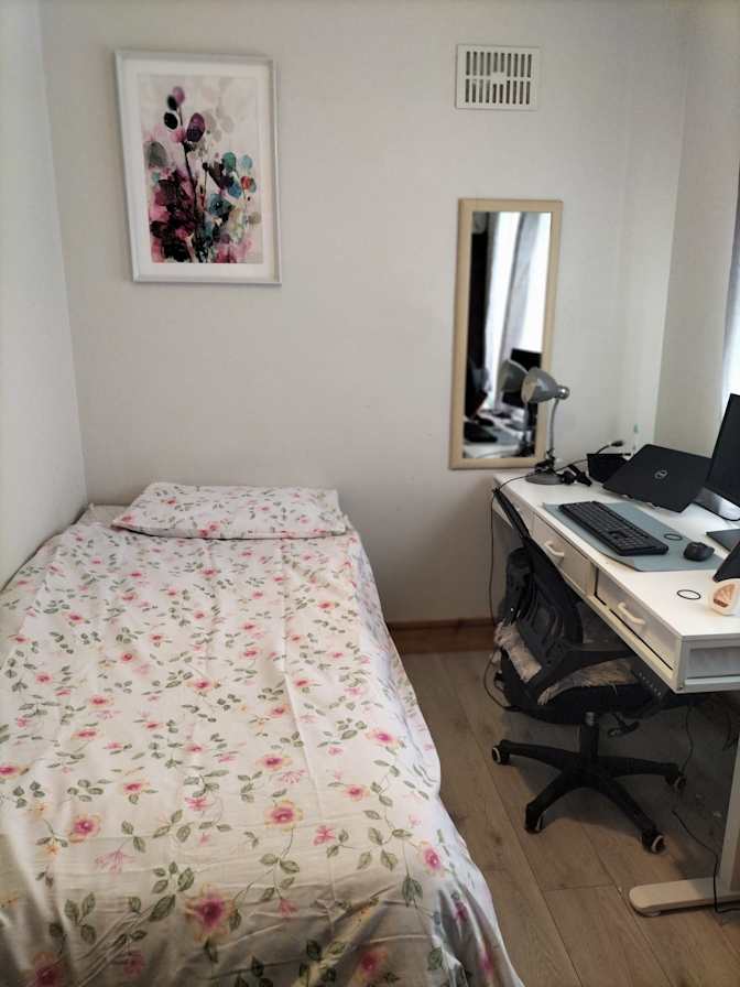 Isi's room