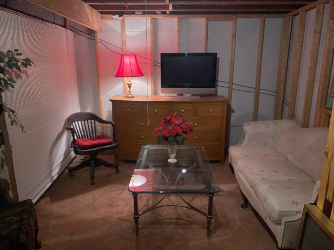 John V Mahan's room