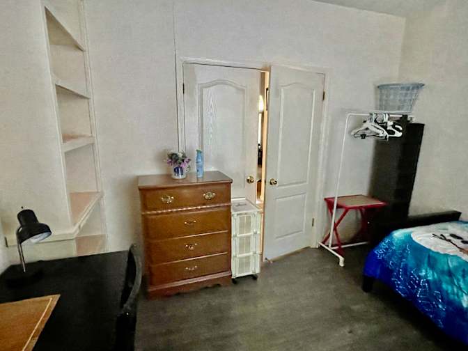 olivia's room