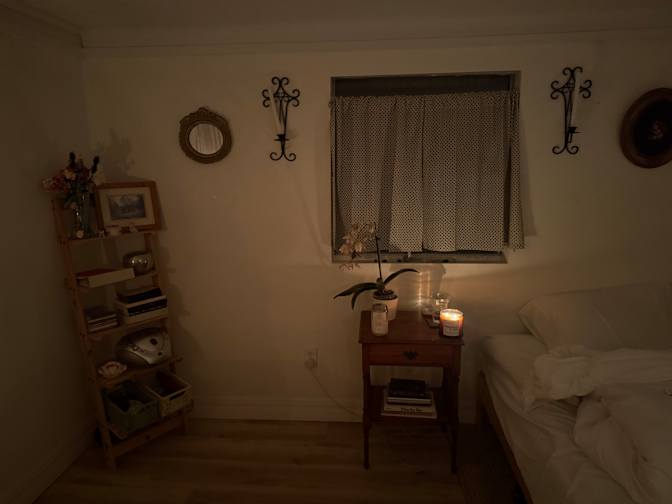 DENZIL FRANKLYN's room