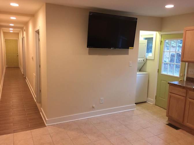 Alcove Rooms's room