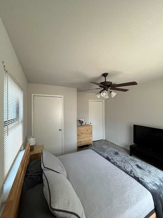 Ricardo's room