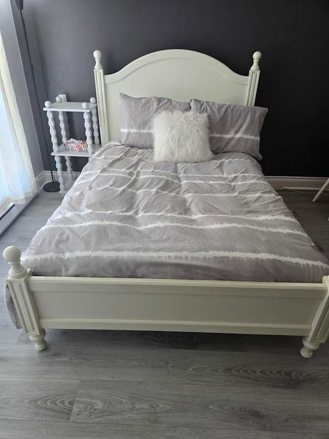 Land Lady's room