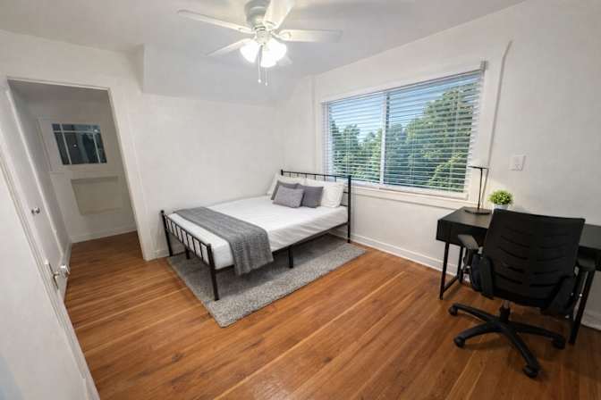 Denis's room