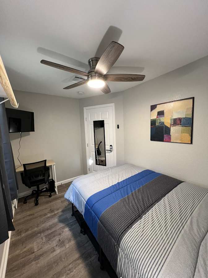 PadSplit's room