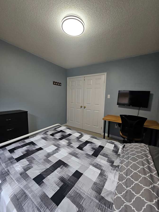 Clarizz's room