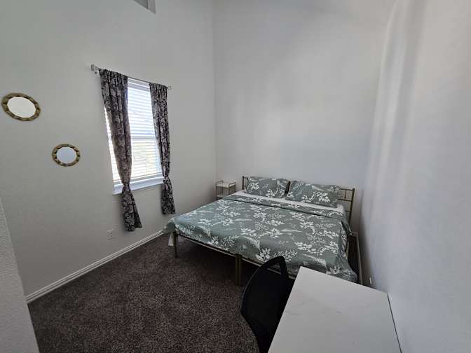 PadSplit's room
