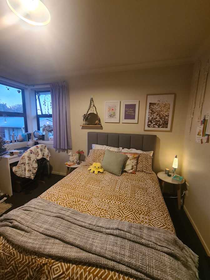 Kaitlyn's room