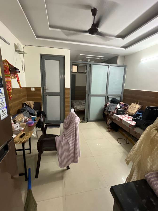 Dr Mona's room