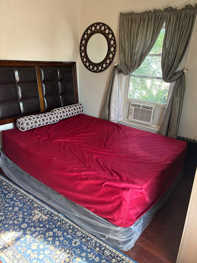 Simo's room