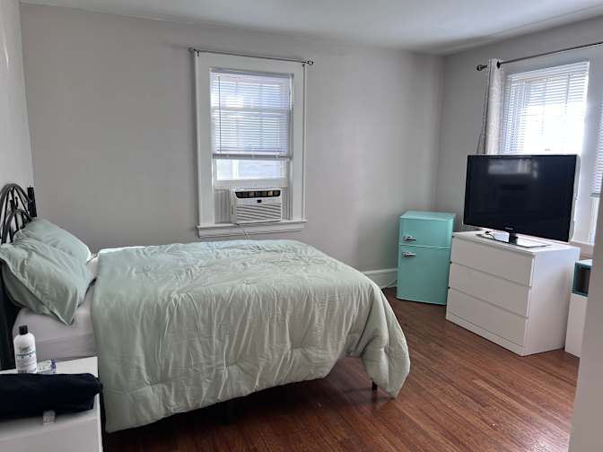 Sol's room