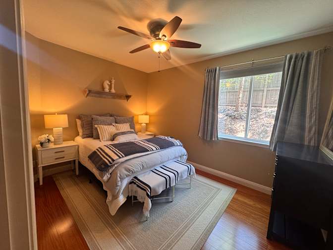 Gloria  Walker's room