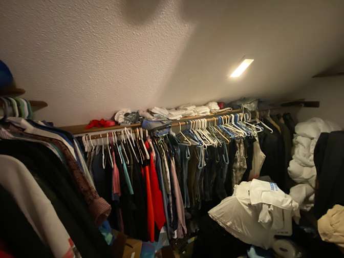 Alcove Rooms's room