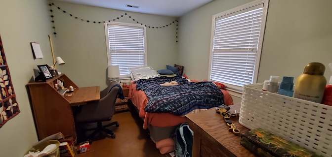 Quube's room