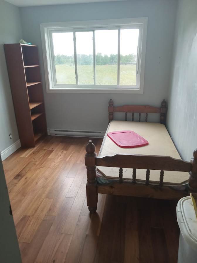 me me me's room