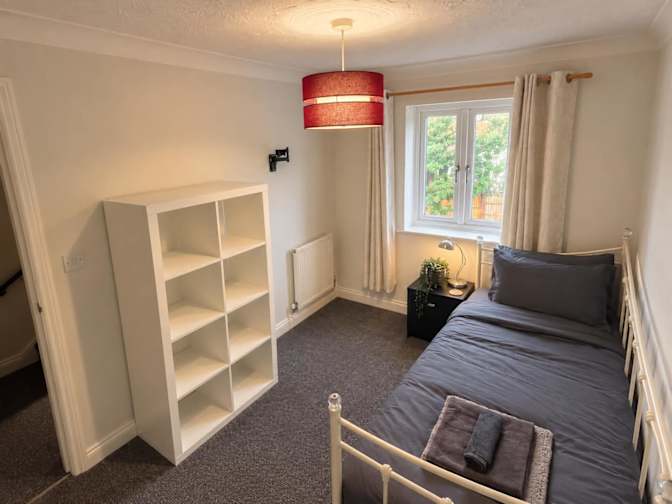 Lynda Kate Savill's room