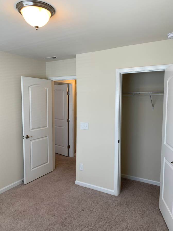 Alcove Rooms's room