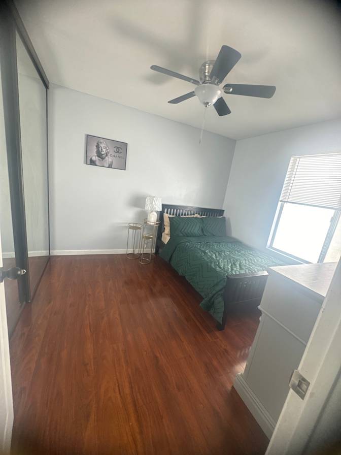 Kaystal's room